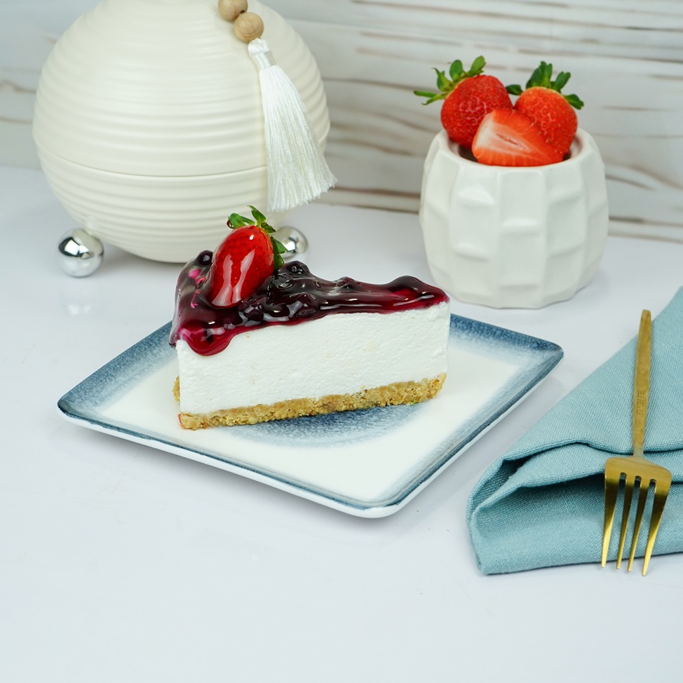 Berry Cheesecake Pieces